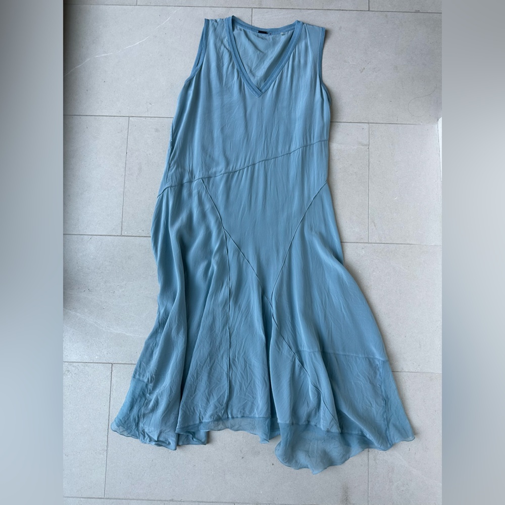 Elegant Elie Tahari Blue Silk Dress Size 6